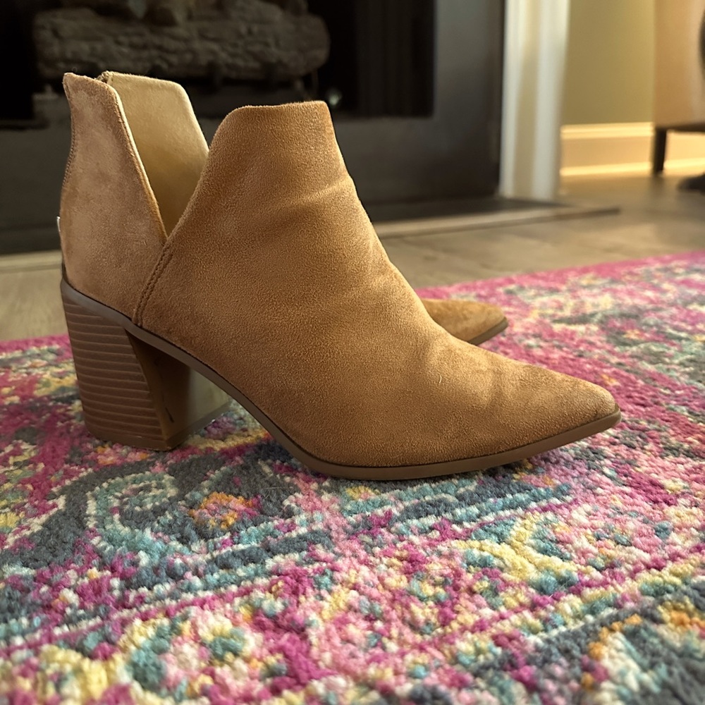 Faux suede brown booties